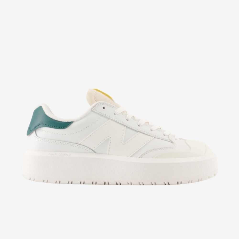 New Balance CT302 Trainers White/Green Detail Women's Size 9 NWT